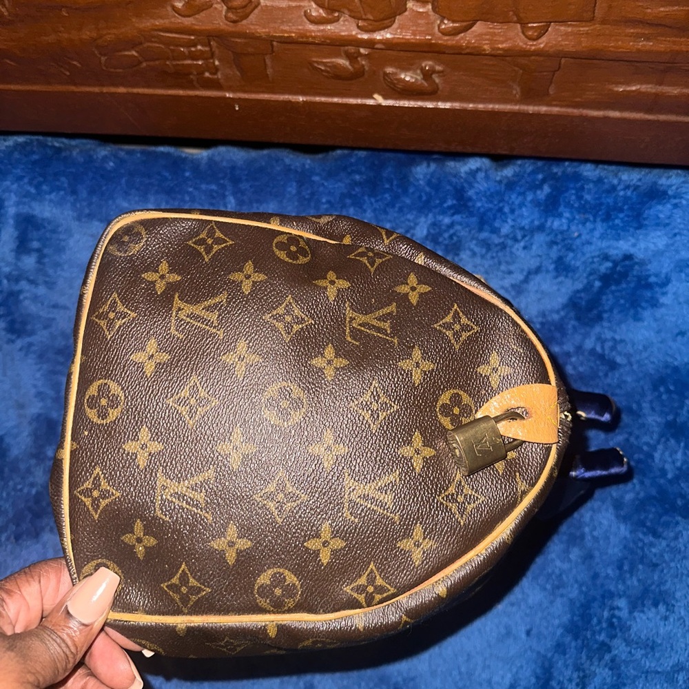 Louis Vuitton Speedy 35 Brown Monogram Bag with Colorful Scarf - Picture 7 of 16